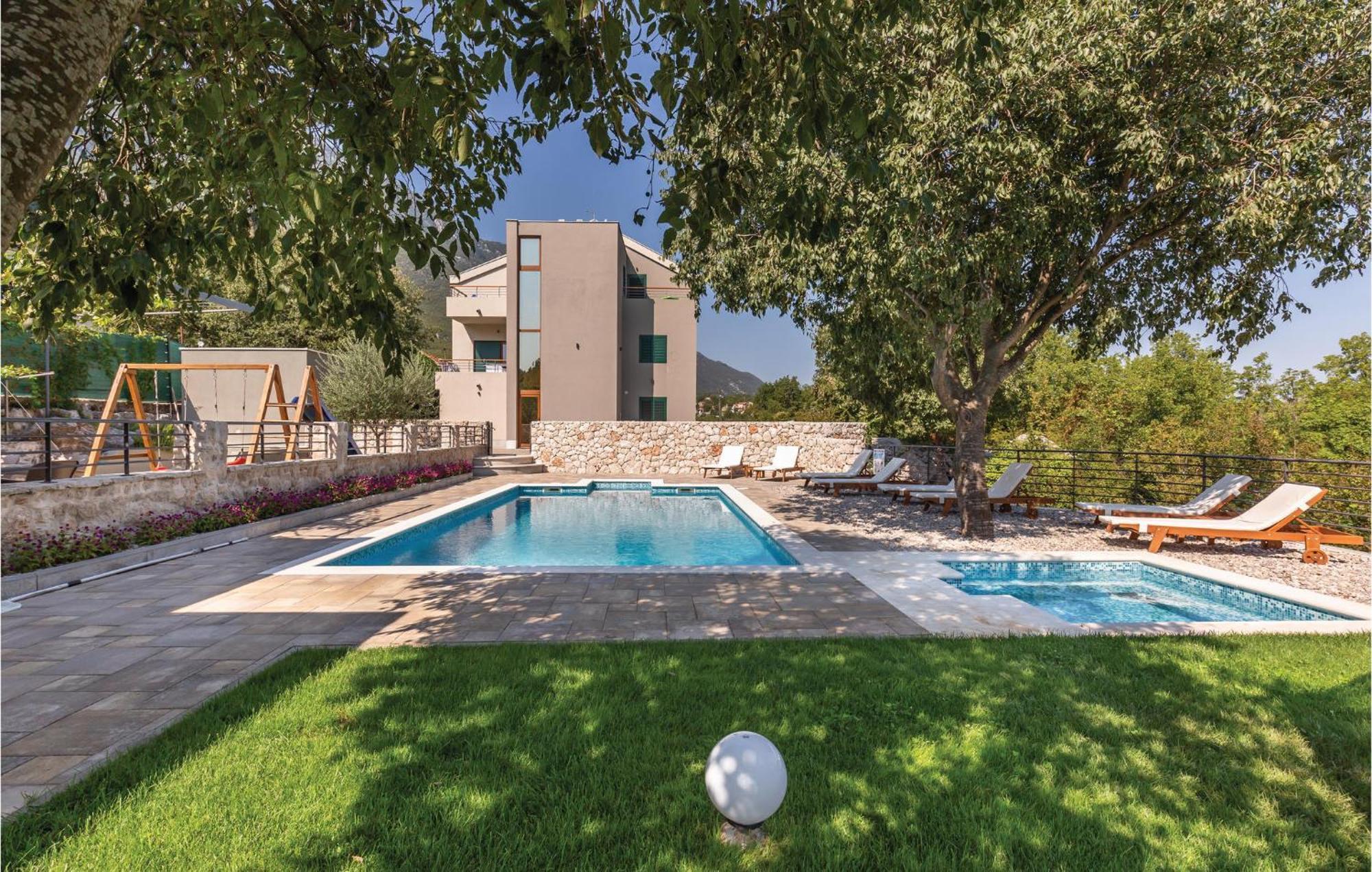6 Bedroom Gorgeous Home In Zagvozd Exterior foto